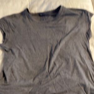 Lululemon muscle tee